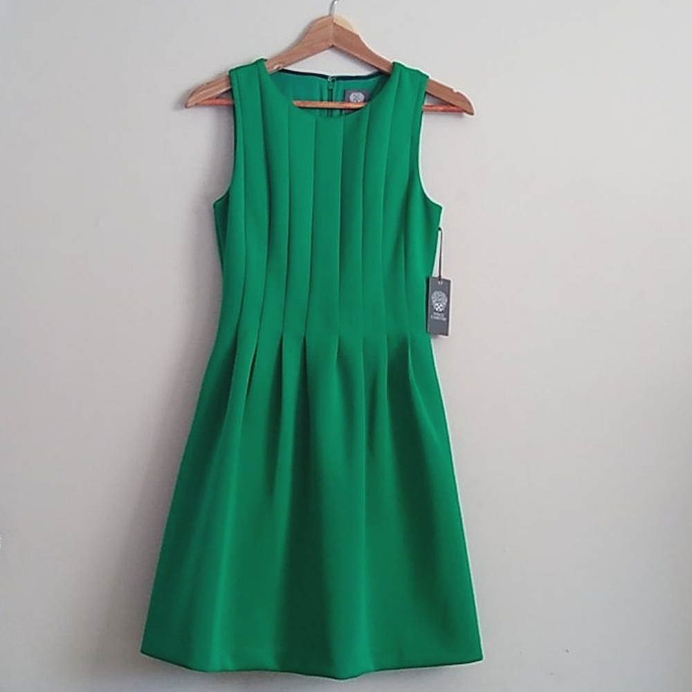 Vince Camuto green sleeveless fit and flare dress